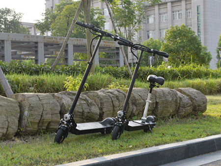 共享電動滑板車陸續入駐大學校園，意味著什么？